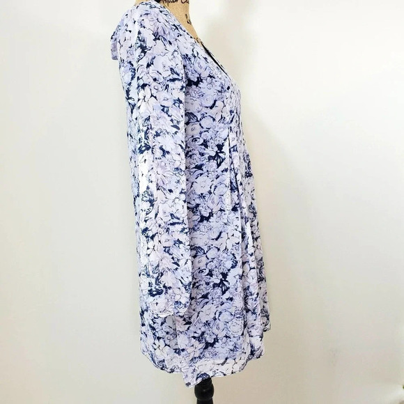 BCBGENERATION Women's Regular Pleated Tie Back Shift Dress Floral Size XS - Picture 2 of 15